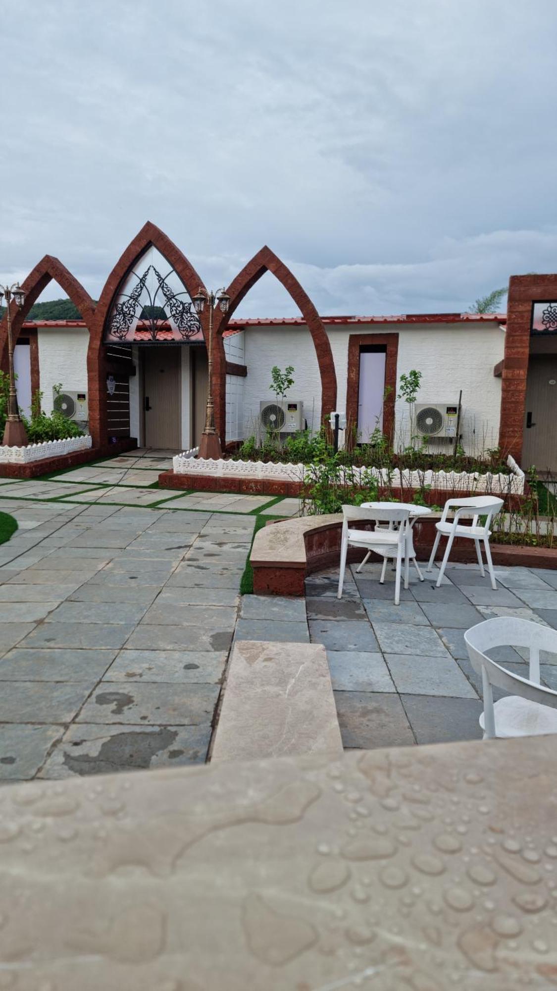 Nostravila Lonavala Exterior photo